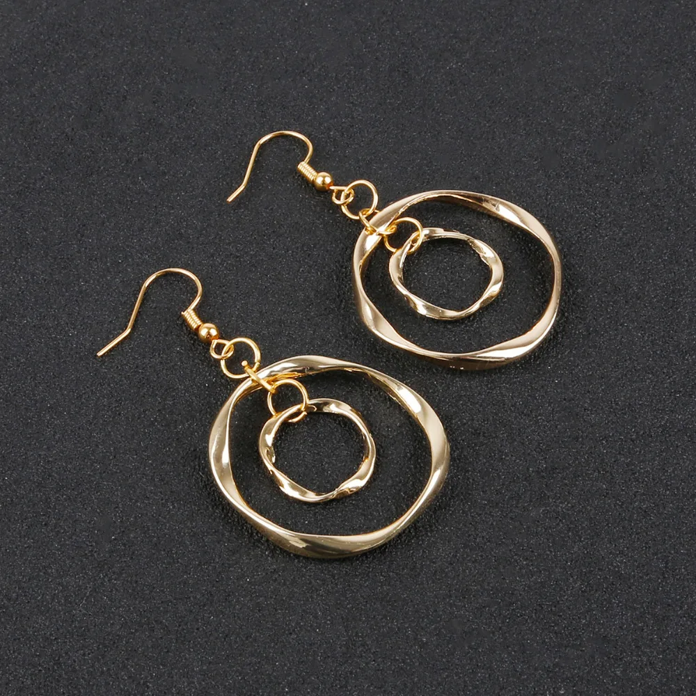 Классическое ожерелье большой круглый металлический нагрудник с подвеской в