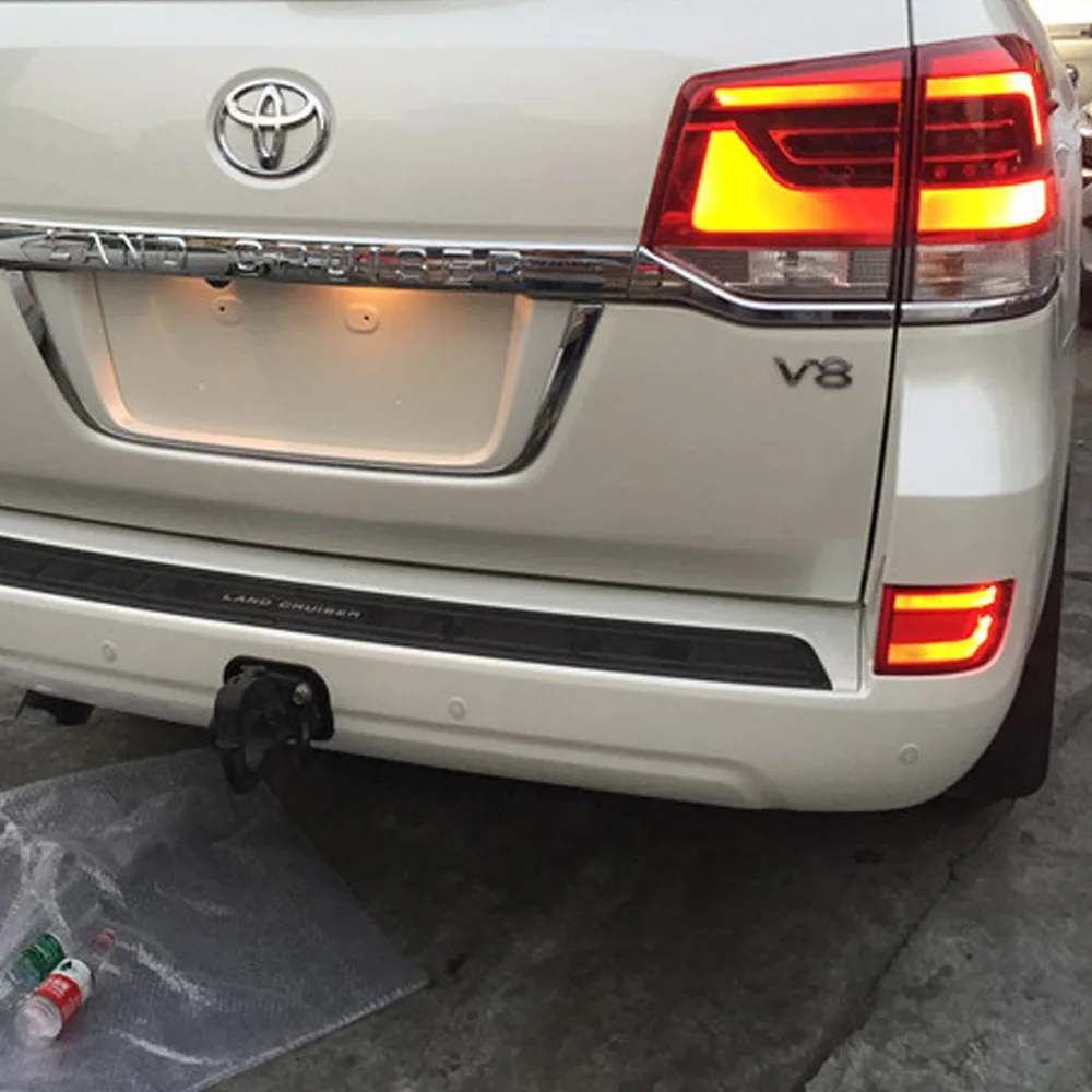 

Brilliant Red LED Reflectors Tail Brake Bumper Lights Lamp Replacement or Upgrade Kit For 2016up TOYOTA Land Cruiser LC200