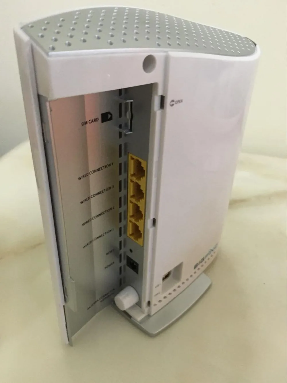 Оригинальный разблокированный NetComm 3G21WVTG 3G Wi Fi маршрутизатор 21mbps со слотом для SIM
