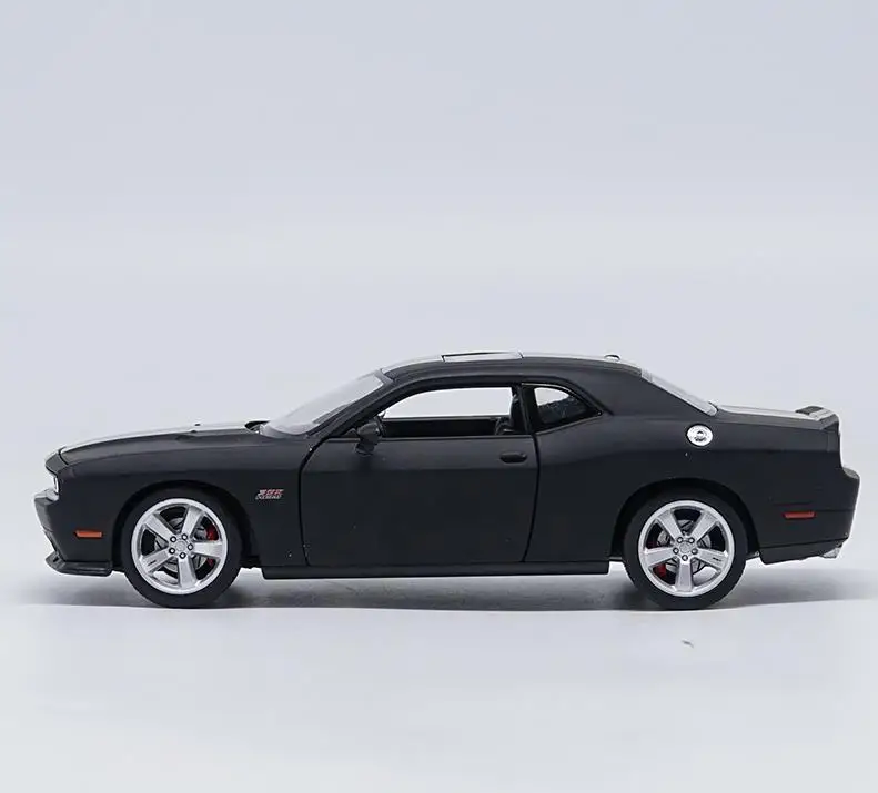1:24 challenger SRT передовая Игрушечная машина из сплава литая под давлением