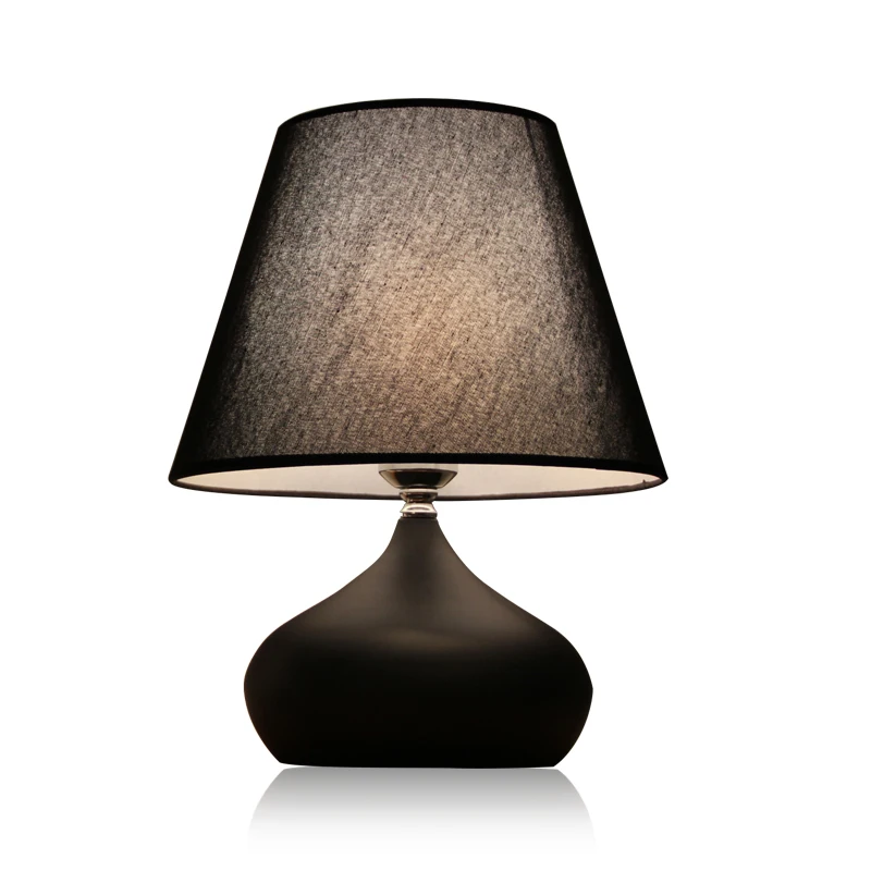 Современные креативные настольные лампы в Северной Европе для гостиной