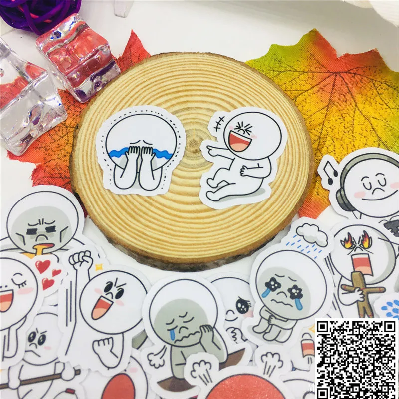 

40 pcs Cute naughty round head Stickers for Car Styling Bike Motorcycle Phone book Travel Luggage toy Funny Sticker Bomb Decals