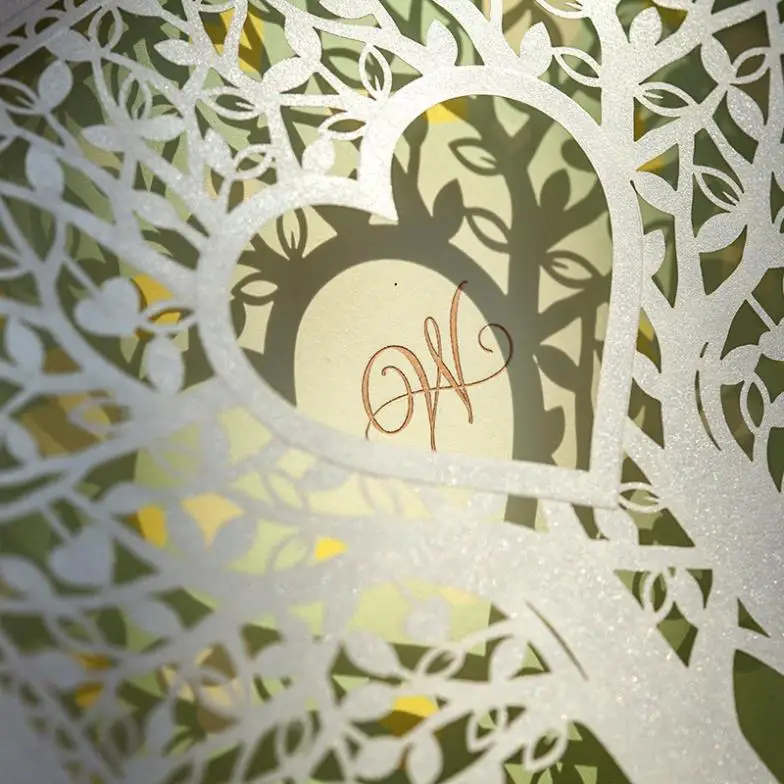 Персонализированные Элегантный Полые Любовь Дерево Дизайн Свадебные