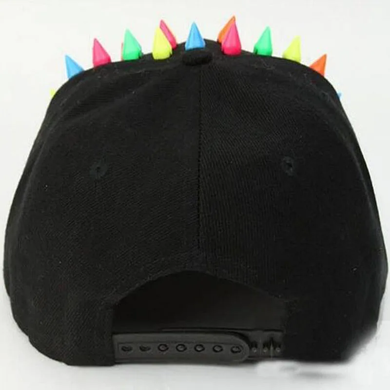 Кепка-бейсболка с заклепками для мужчин и женщин модная бейсболка улицы в стиле