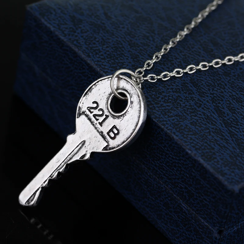 Бесплатная доставка 221B Шерлок Холмс проживания Giving Бейкер стрит ключ кулон Макси