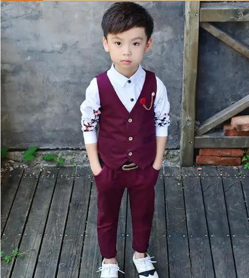 В наличии новый детский костюм: жилет + брюки комплекты для мальчиков с блейзером