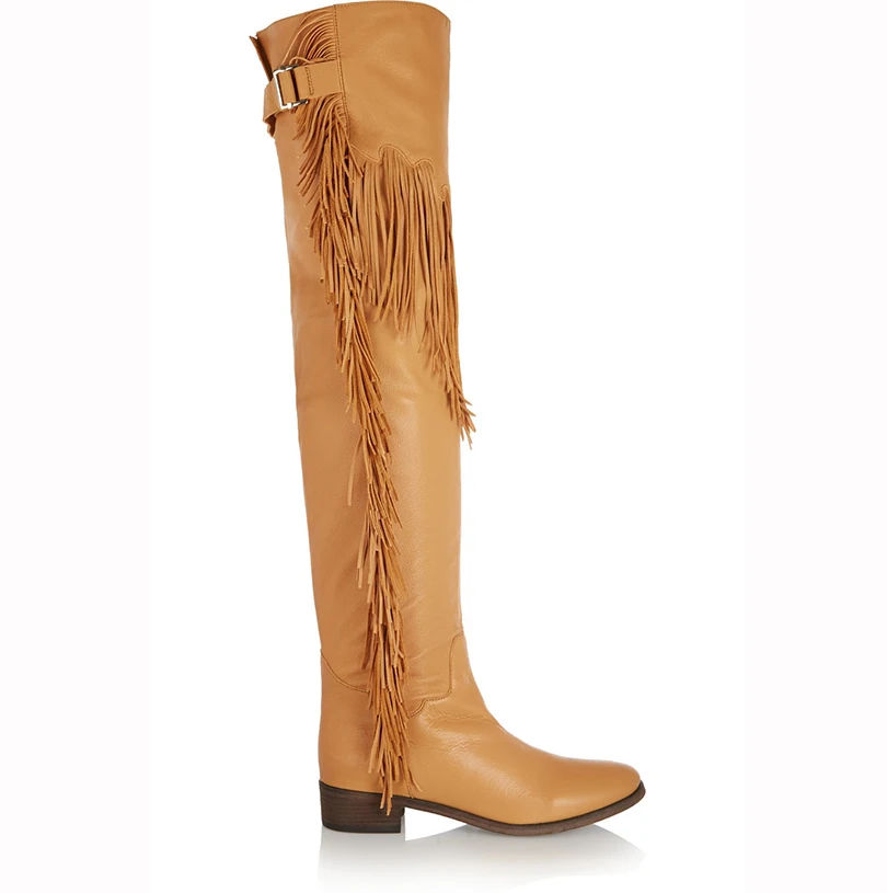 Женские черные коричневые сапоги выше колена на плоской подошве с кисточками