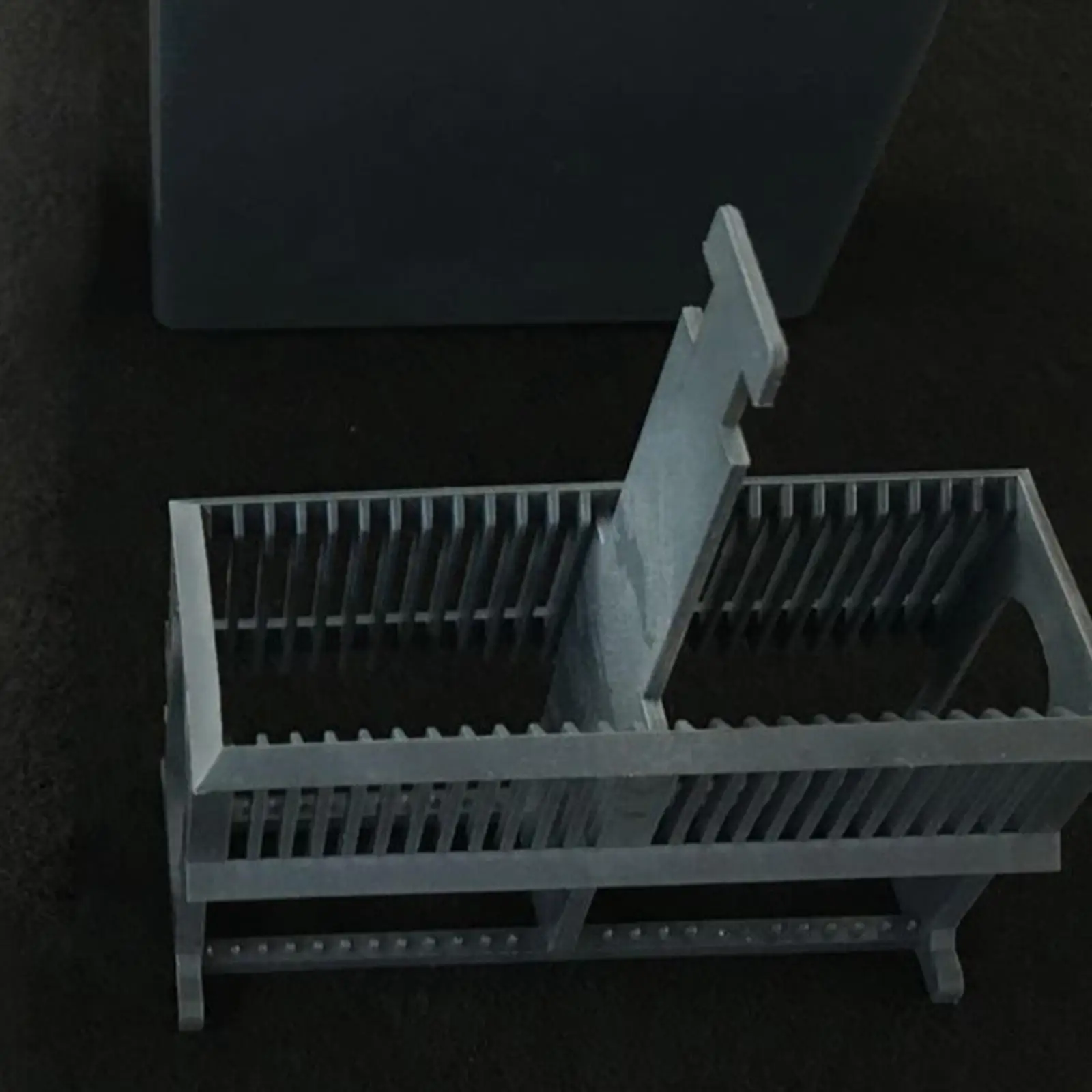 Серый полипропиленовый стеллаж для 24 ячеек стеклянный горный лабораторный