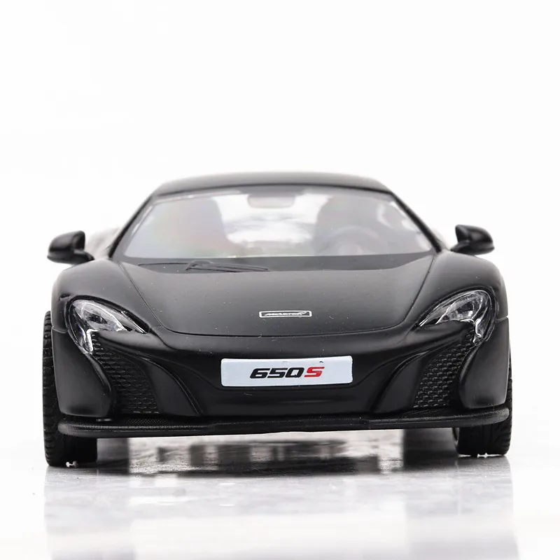 Литая под давлением модель 1/36 года автомобильный светильник Mclarens 650S матовый