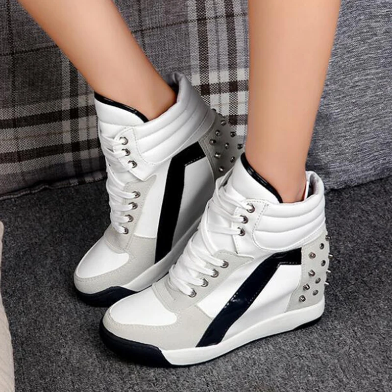 Женские кроссовки со скрытой танкеткой на шнуровке|Женские и кеды| |