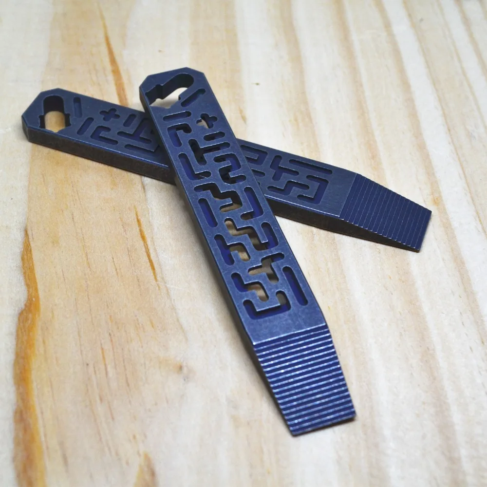 EDC Gear Titanium Pry Bar Everyday Carry Multi Tool Keychain Screwdriver Convenient Pocket Tool