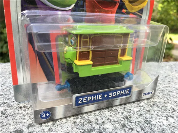 Металлический литой игрушечный поезд Takara Tomy Chuggington Zephie |