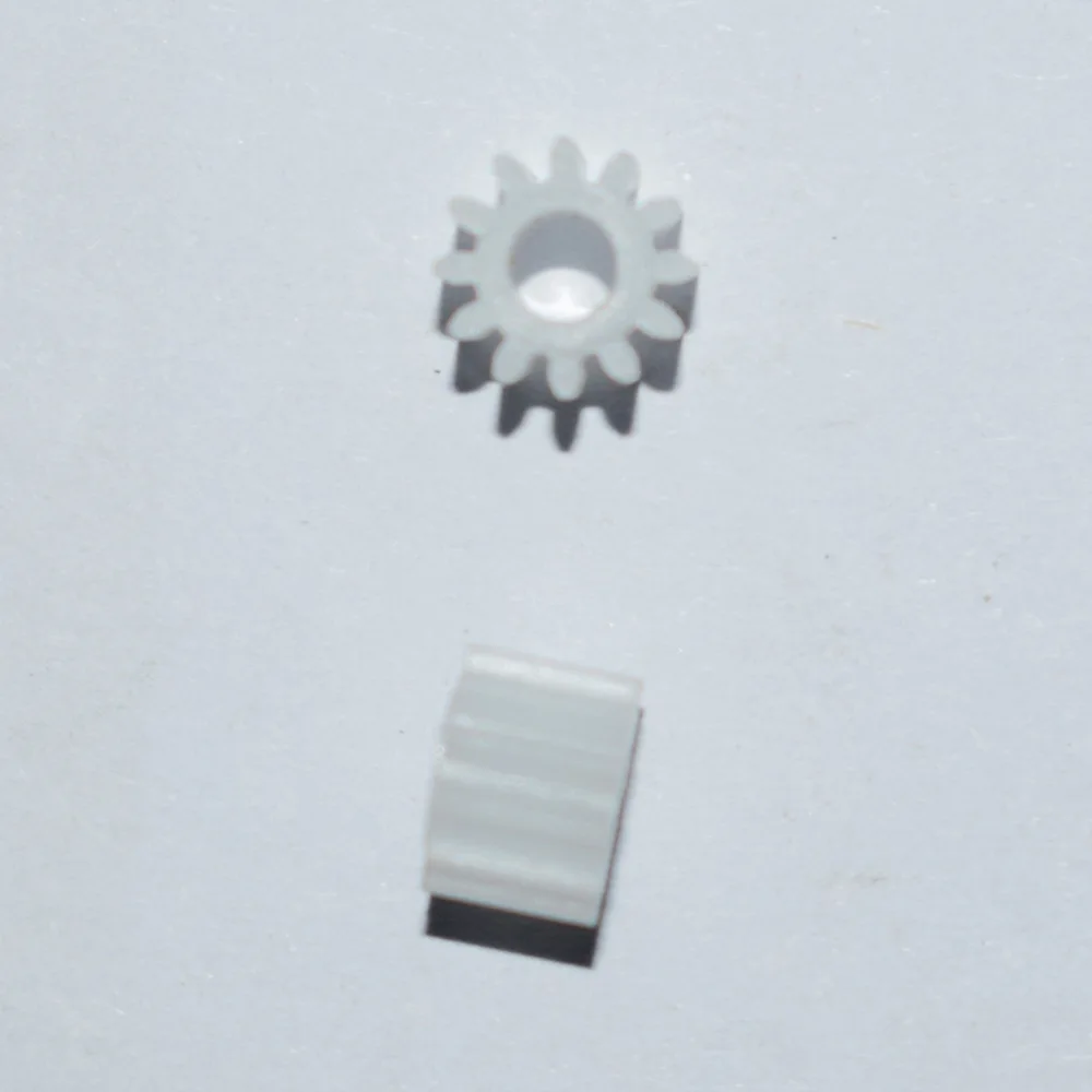 

10/100pc 12T 3 hole 0.5M plastic gear dron rc car plane robot kids toys for boys diy baby accessories montessori juguetes GP123A