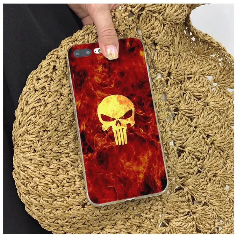 Aiboduo Каратель Череп прозрачный край coque чехол для Apple iPhone 5S 6 6plus 6s 7 8 7plus 8plus XR X XS