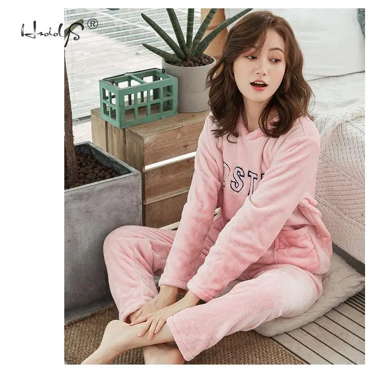 Women Sleepwear Pyjama Suit Embroidery Thick Warm Cute Sleep Pajamas Set Girls Coral Fleece Pajamas for Women Flannel Homewear