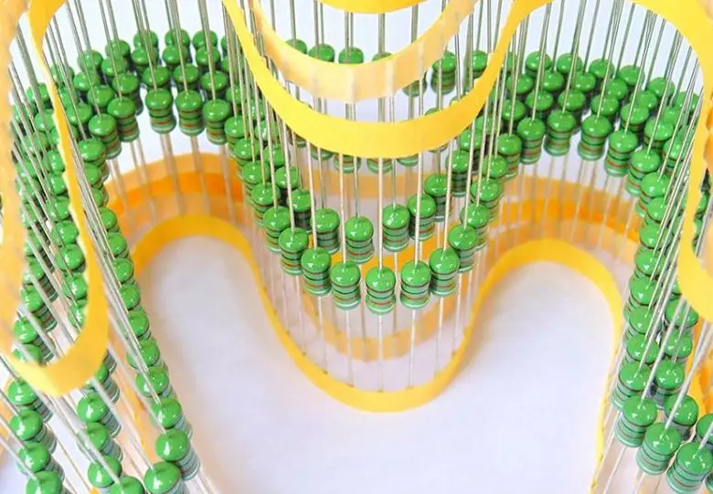 

100 шт./лот 1/2 Вт индуктивность цветного кольца DIP 0410 мкГн индуктивность цветного кольца