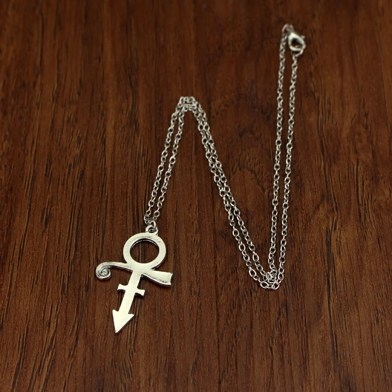 4 цвета принц Мемориал символ любви логотип Цепочки и ожерелья минимализм певица