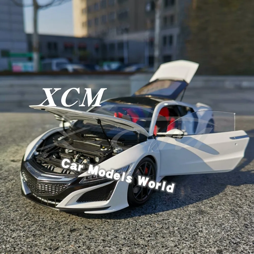 Литая модель автомобиля для KengFai NSX LHD 1:18 (белый) + маленький подарок!|Наземный