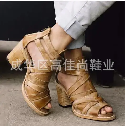 Женские римские сандалии гладиаторы с открытым носком и квадратным каблуком