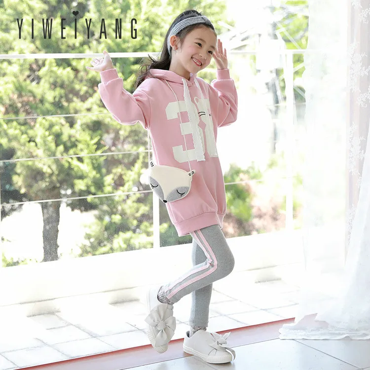 Весенний новый костюм для девочек 2019 года модная повседневная одежда с капюшоном