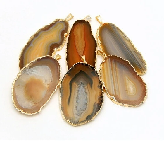 

WT-P523 Wholesale Genuine natural color slice at gate pendants with gold dipped around fashion raw stone at gate pendants
