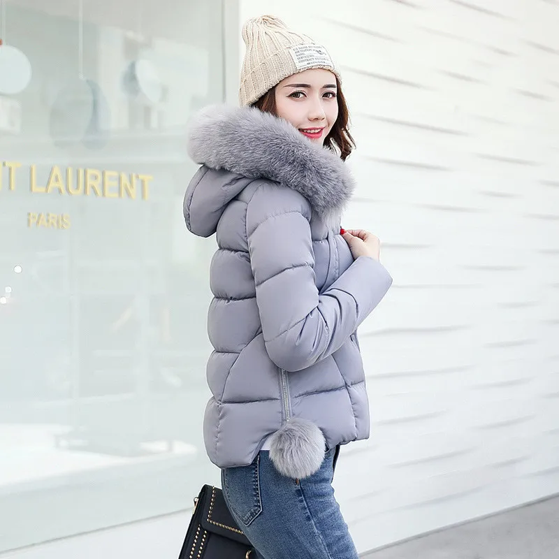 Женское зимнее пальто с капюшоном и меховым воротником короткая хлопковая