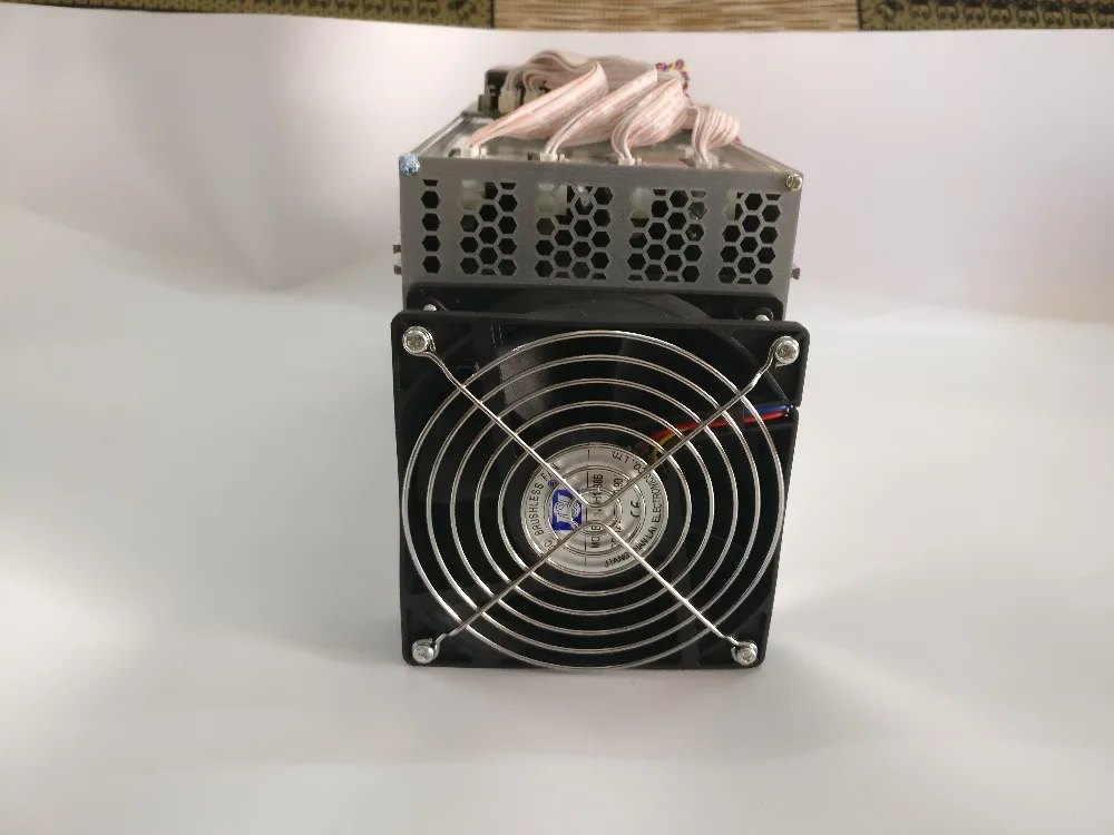 YUNHUI б/у ANTMINER L3+ LTC 504M scrypt miner LTC Майнер лучше, чем ANTMINER L3