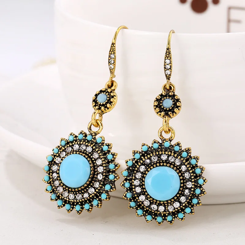 PBCODE Retro Bohemia Style Sun flower Pattern Earring Fashion Jewelry Vintage Wedding Drop for Women Blue Red Silver | Украшения и