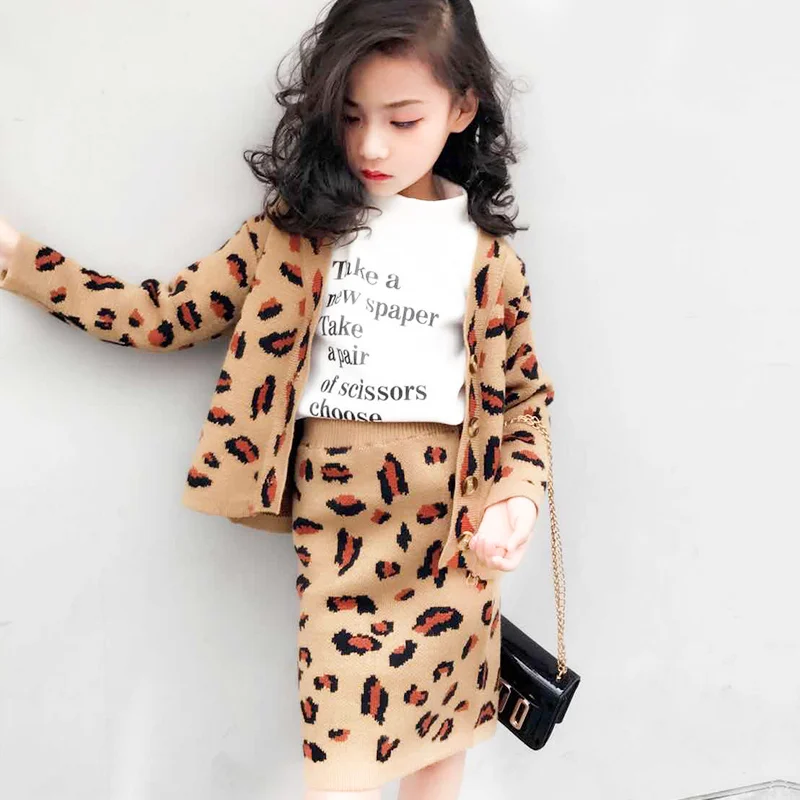 Комплект леопардовой расцветки для девочек Новинка 2018 года Модная вязаная юбка в