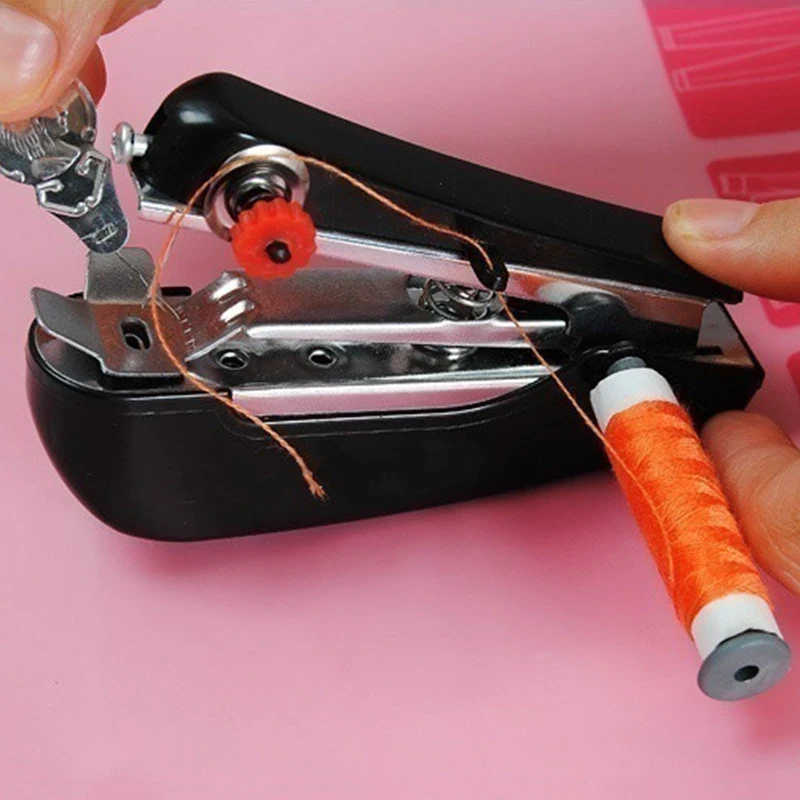 1Pcs Mini Hand-held Clothes Fabrics Sewing Machin Useful Portable Needlework Cordless For Home Travel To Use | Дом и сад