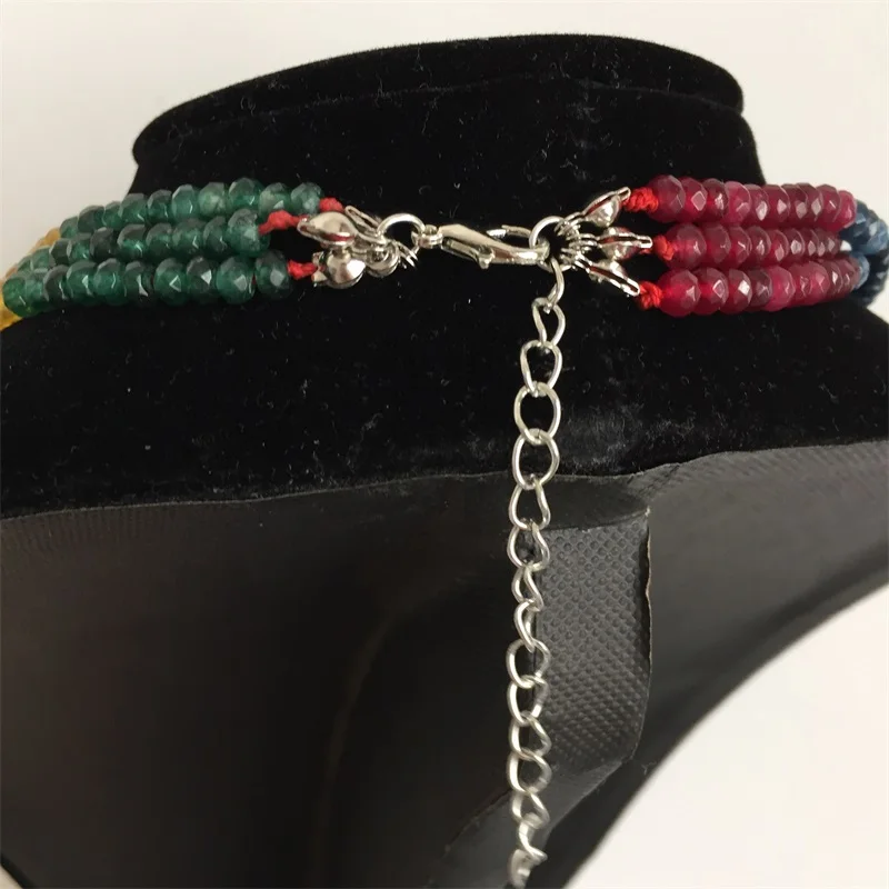 Роскошное бирюзовое ожерелье с изумрудами и сапфирами регулируемое трехжильное