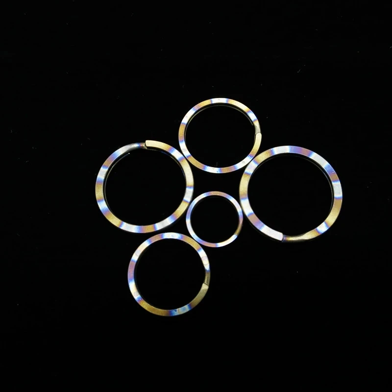 

18mm/25mm/28mm/32mm Titanium EDC Light Key Ring (Many styles No magnetic skin-friendly) EDC Flame Pattern Keychain