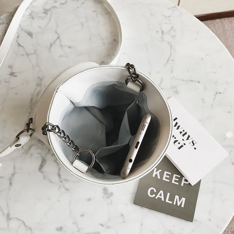 

longmiao Letter printed Small Handbags Sweet Cup Bucket Bag Girls Barrel Shaped Chain Crossbody Bags for Women Messenger Bags