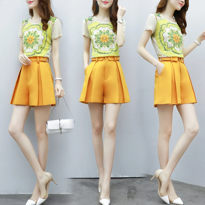 wear new Korean version fashion two piece short sleeves Chiffon print wide leg shorts western style suit girl. | Женская одежда