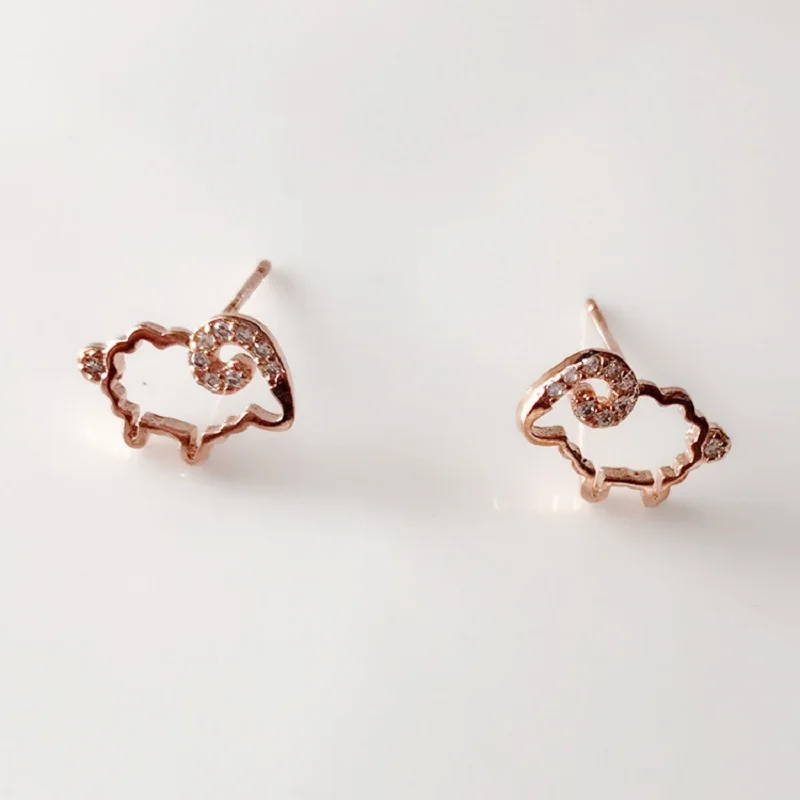 Корейская мода милый творческий серьги дамы ягненка простой темперамент