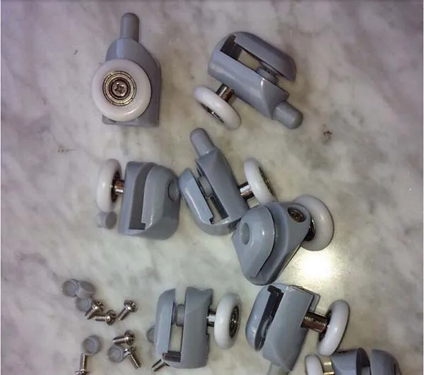 Новинка 1 пара качающиеся корпуса для душевых дверей роликовые бегуны колеса