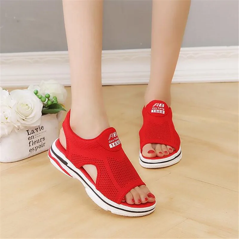 2018 летние женские босоножки Новинка Босоножки на платформе дышащие удобные