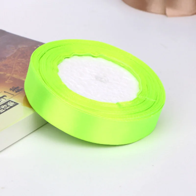 Bright green Распродажа, праздничное украшение, высокое качество, ленты в рулоне, 25 ярдов/рулон, популярная ткань, Подарочная атласная упаковочная лента, сделай сам, праздничные принадлежности - Цвет: Bright green