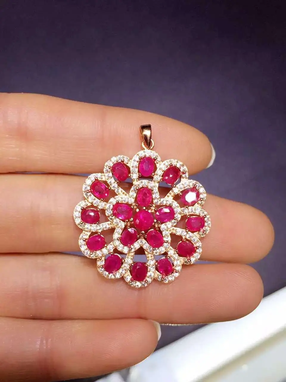 2017 настоящие воротники Qi Xuan_Red stone Модный кулон Necklaces_Real Necklaces_Quality guarantied_manufacturer