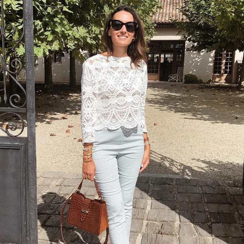 Белые кружевные просвечивающаяся блузка женские с круглым вырезом средний рукав