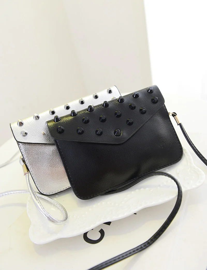 Модные мини и маленькие заклепки женские сумки месенджер на мобильный телефон