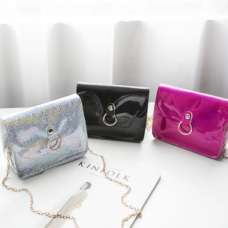 Женская сумка мессенджер Funatom повседневная карамельного цвета с цепочками через