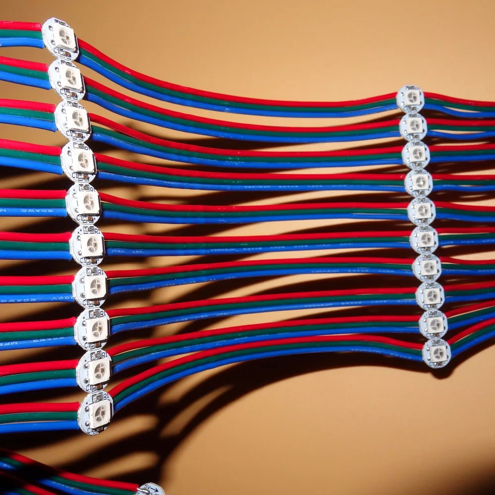 100 шт. предварительно припаянный WS2812B светодиод с радиатором (10 мм * 3 мм) DC5V вход 5050