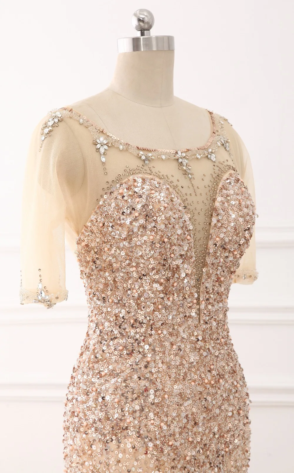 COM champanhe mangas curtas decote ilusao de Volta vestido de festa longo para casamento luxo CloverBridal высокое качество