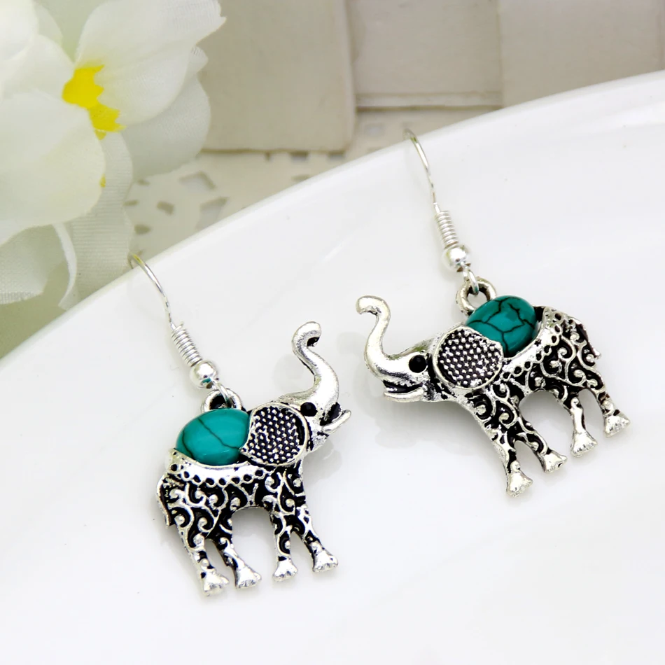 Винтажное ожерелье с морским слоном на ключицах серебряное в ретро стиле