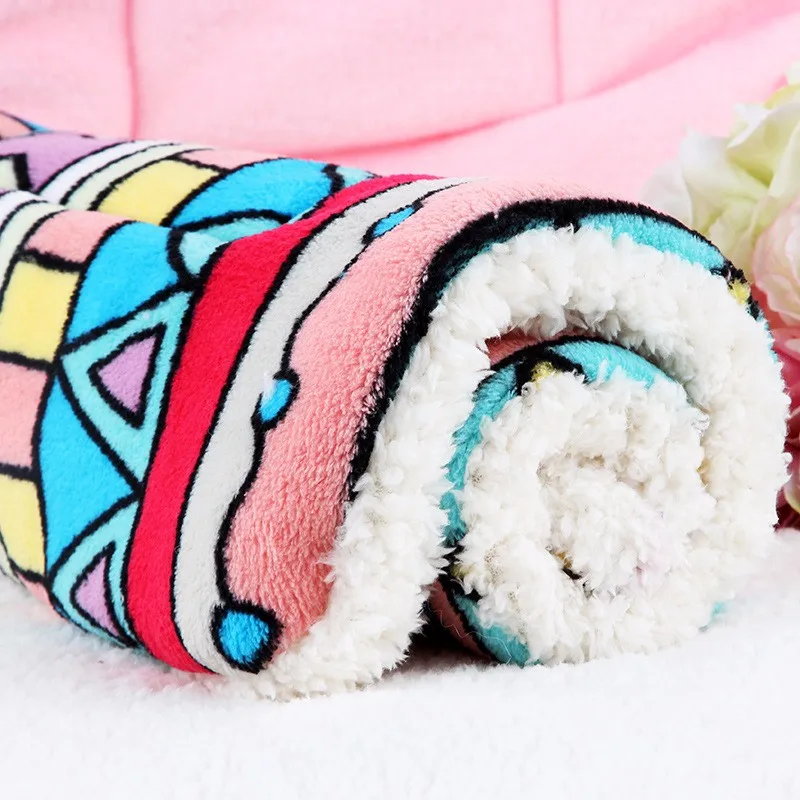 Теплое одеяло для собак утолщенная мягкая флисовая подушка кошек коврик сна