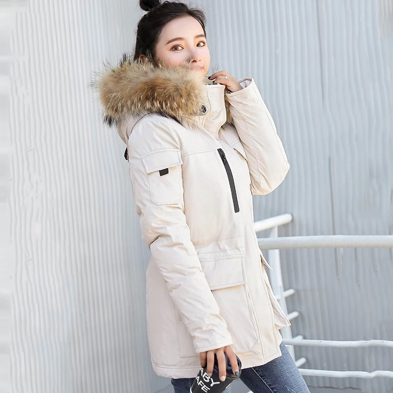 Новинка 2018 г. зимняя куртка Для женщин настоящим енота меховой воротник женский