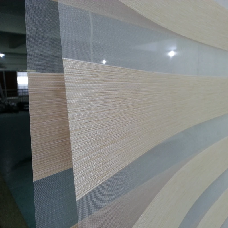 Полупрозрачные шторы на колесиках из 100% полиэстера размер под заказ золотые окна