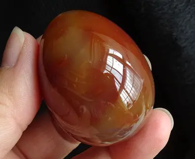 Натуральное красное агатовое яйцо с кристаллическим камнем.|egg|egg stone |