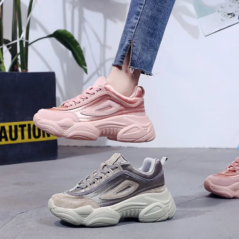 Новинка 2019 года весенние замшевые розовые кроссовки женская повседневная обувь